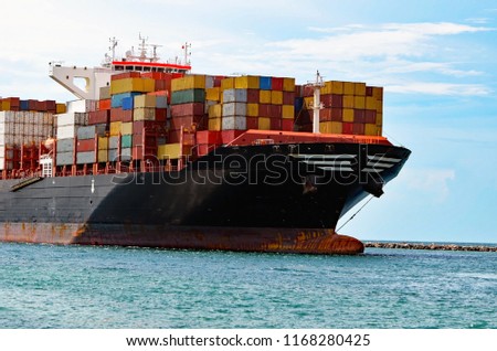 Forward section of a containership approaching the Port of Miami