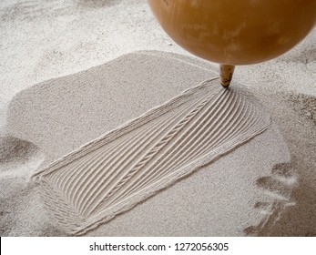 Foucault Pendulum With Sand