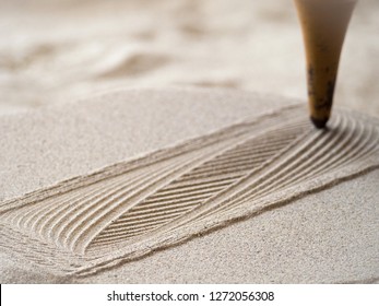 Foucault Pendulum With Sand