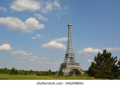 I Found A Replica Of The Eiffel Tower In Romania