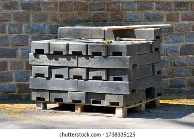 Foundations For Temporary Fencing On A Pallet