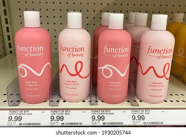 Fountain Hills, Arizona USA- March 5, 2021: Function Of Beauty Launched An Exclusive Line Of Shampoo And Conditioner Products At Target Stores, Which Can Now Be Found On Shelves In Store.