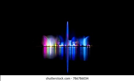 fountain show in night time