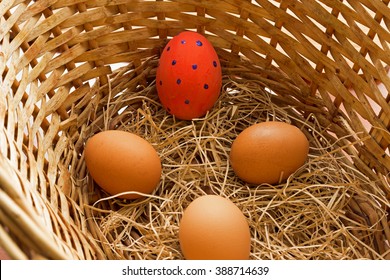 Four eggs and one is already of a Easter.