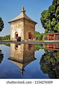 The Four Gates Pagoda Is A Sui Dynasty (581-618 AD) Stone Chinese Pagoda Located In Jinan, China. It Is Thought To Be The Oldest Remaining Pavilion-style Stone Pagoda In China. 