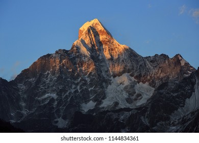 843 Mount siguniang Images, Stock Photos & Vectors | Shutterstock