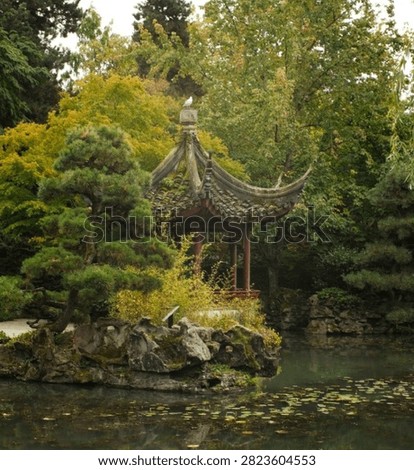 The Four Great Maple Viewing Spots in China Love Evening Pavilion at Yuelu Mountain in Changsha