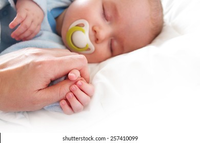 Four Month Old Baby Sleeping Stock Photo 257410099 | Shutterstock