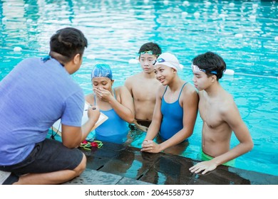 4,109 Teen swimmers Images, Stock Photos & Vectors | Shutterstock