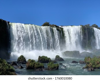 Foz Do Iguaçu, Paraná, Brazil, Aug 4 De 2019: Iguaçu Falls And National Park Cataratas Do Iguaçu