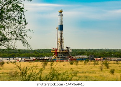 Fracking An American Shale Well