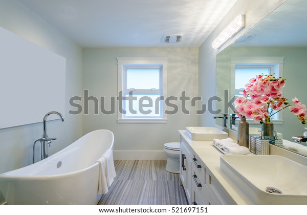 Fragment Luxury Bathroom Healthcare Medical Interiors