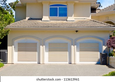 House Garage Images Stock Photos Vectors Shutterstock