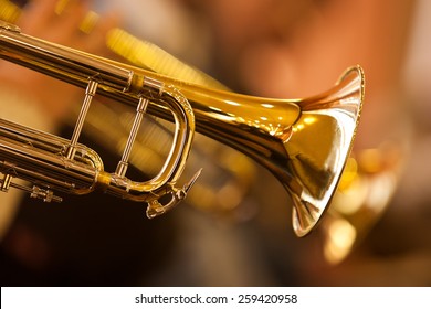 Fragment trumpet closeup 