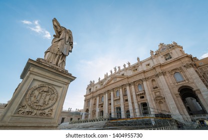 Imagenes Fotos De Stock Y Vectores Sobre St Peters Square