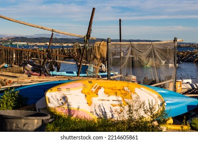 Sète, France - 10 02 2022 : Small Port Of The Pointe Courte District In Sète, On The Shore Of The Etang De Thau