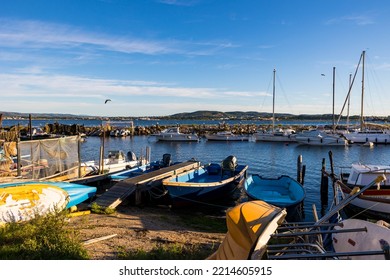 Sète, France - 10 02 2022 : Small Port Of The Pointe Courte District In Sète, On The Shore Of The Etang De Thau