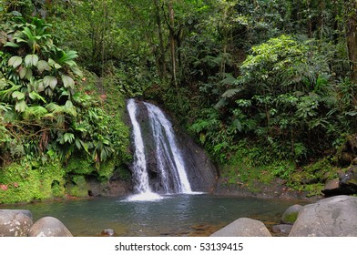 Guadeloupe Cascade Images Photos Et Images Vectorielles De Stock Shutterstock