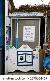 Sète, France - December 13 2012: Typical Fishing District Of Sète (Pointe Courte). Agnès Varda Made Her Movie Here With The Help Of The Inhabitants. 