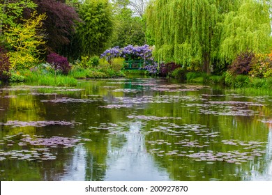 France Giverny Monet's Garden Spring May