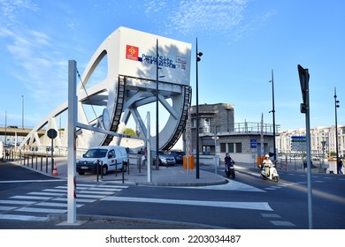 Sète, France - September 8th 2022, Weigh Bridge Of Toulon Harbour