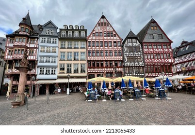 Frankfert, Germany - July 11 2022 : The Römerberg Square With The Reconstructed Timber Houses Lining The Cobbled Town Square.