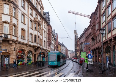 Frankfurt / Germany - January 10 2016: Cold Winter Day With Rain, Sleet, And Snow In Downtown Frankfurt.