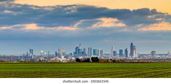 FRANKFURT, GERMANY -NOV 13, 2013: Skyline Of Frankfurt In Dawn With Clouds And Skyscraper. Frankfurt Ist The German Financial Center And The Biggest Town In Hesse, Germany.