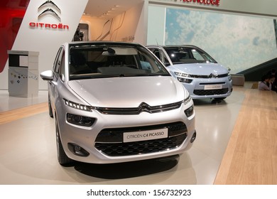 FRANKFURT, GERMANY - SEPTEMBER 11, 2013: Frankfurt International Motor Show (IAA) 2013. CITROÃ?Â??N Grand C4 PICASSO - World Premiere