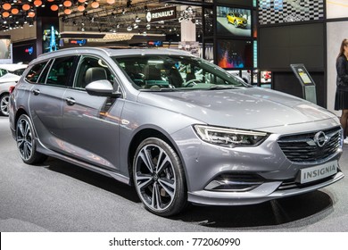 Cool 2017 Opel Insignia Sports Tourer 4K Pictures
