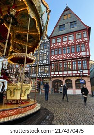 Frankfurt Am Main, Germany, December 7, 2021: The Römerberg Square. The Historical Old Town Center, Including Its Splendid Half-timbered Houses, Was Rebuilt According To The Original Plans In 1986.