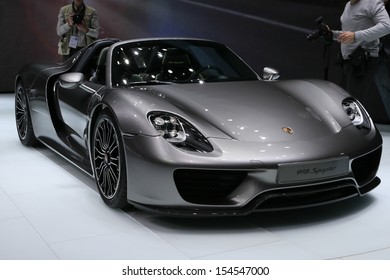 Porsche 918 Spyder High Res Stock Images Shutterstock