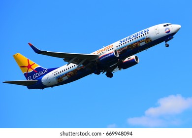 Frankfurtgermanyjune 24 Sunexpress Boeing 737800 Lands Stock Photo