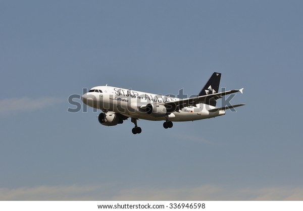 Frankfurtgermanymay 13airplane Lufthansa Star Alliance Above Stock Photo Edit Now