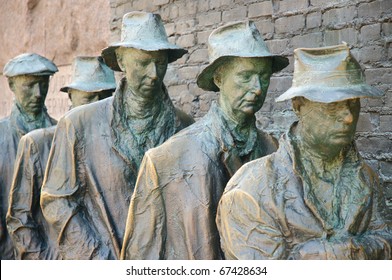 Franklin Delano Roosevelt Presidential Memorial, Depression Era Breadline Statue