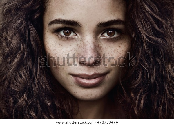 freckle natural beauty\
face