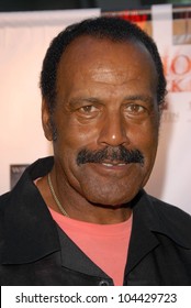 Fred Williamson At The Los Angeles Special Preview Of 'The House That Jack Built'. Arclight Hollywood, Hollywood, CA. 07-14-09