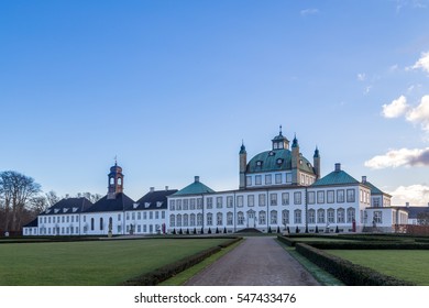 Fredensborg Slot Opening Times