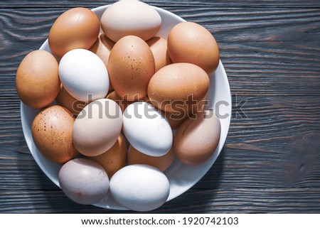 free range eggs different colors