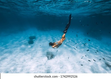 Freedive Girl Images, Stock Photos & Vectors | Shutterstock