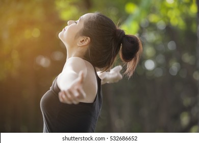 14,990 Asian girl breathing Images, Stock Photos & Vectors | Shutterstock