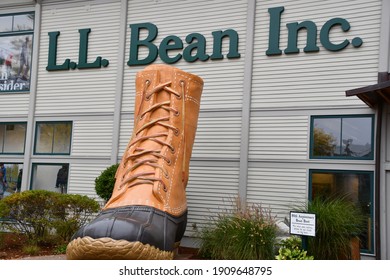 FREEPORT, ME - SEP 27: Giant Replica of LL Bean Boot at the LL Bean Flagship Store in Freeport, Maine, as seen on Sep 27, 2020. The store is open 24 hours a day, 365 days a year.