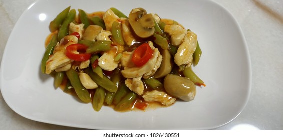 French Beans Chicken Mushrooms with Plum Sauce