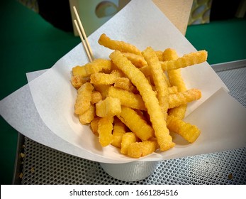 French Fries Made From Split Mung Beans  Grind The Peas And Stir Into Slices And Fry On High Heat Until Crispy.  Snack  Can Be Eaten With Cheese Or Various Sauces