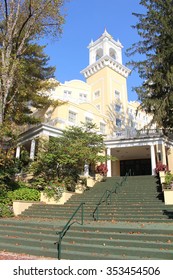 FRENCH LICK, INDIANA - OCTOBER 8, 2015: Historic West Baden Springs Hotel In French Lick Indiana