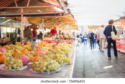 マルシェ の画像 写真素材 ベクター画像 Shutterstock