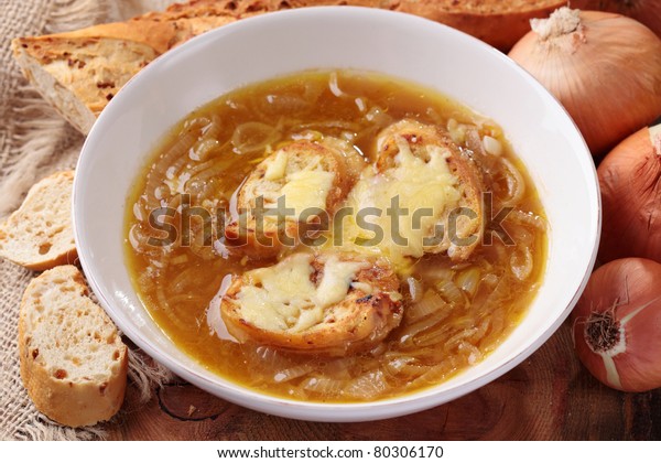 French onion soup with
cheese  cheese