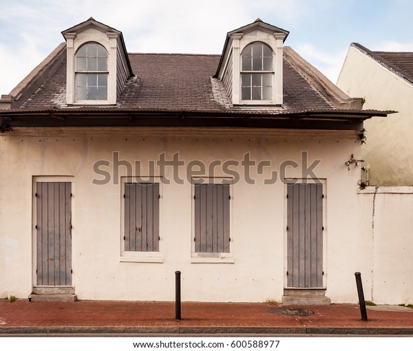 French Quarter Cottage New Orleans A Stock Photo Edit Now 600588977