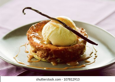 French Toast-style Brioche With Vanilla Ice Cream And Toffee Sauce