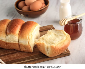 444 Hokkaido Milk Buns Images, Stock Photos & Vectors | Shutterstock